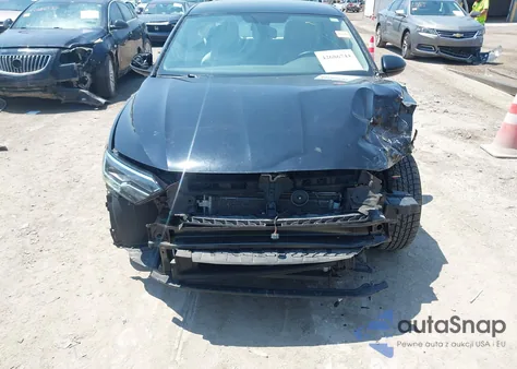 2019 Volkswagen Jetta 1.4T R-Line/1.4T S/1.4T Se z USA, uszkodzony, nr VIN 3VWC57BU8KM144027
